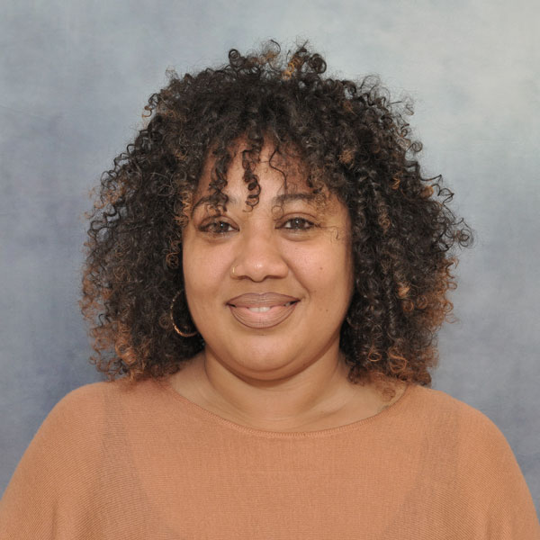 Headshot of Rosa Rosario, Coordinator for Centering Pregnancy at Jamaica Hospital's Women's Health Department.